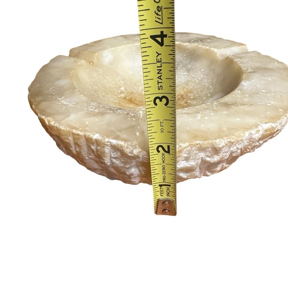 Vintage Italian Beige Alabaster Ashtray Hand Carved Round Heavy Raw Cut Stone - Picture 8 of 9